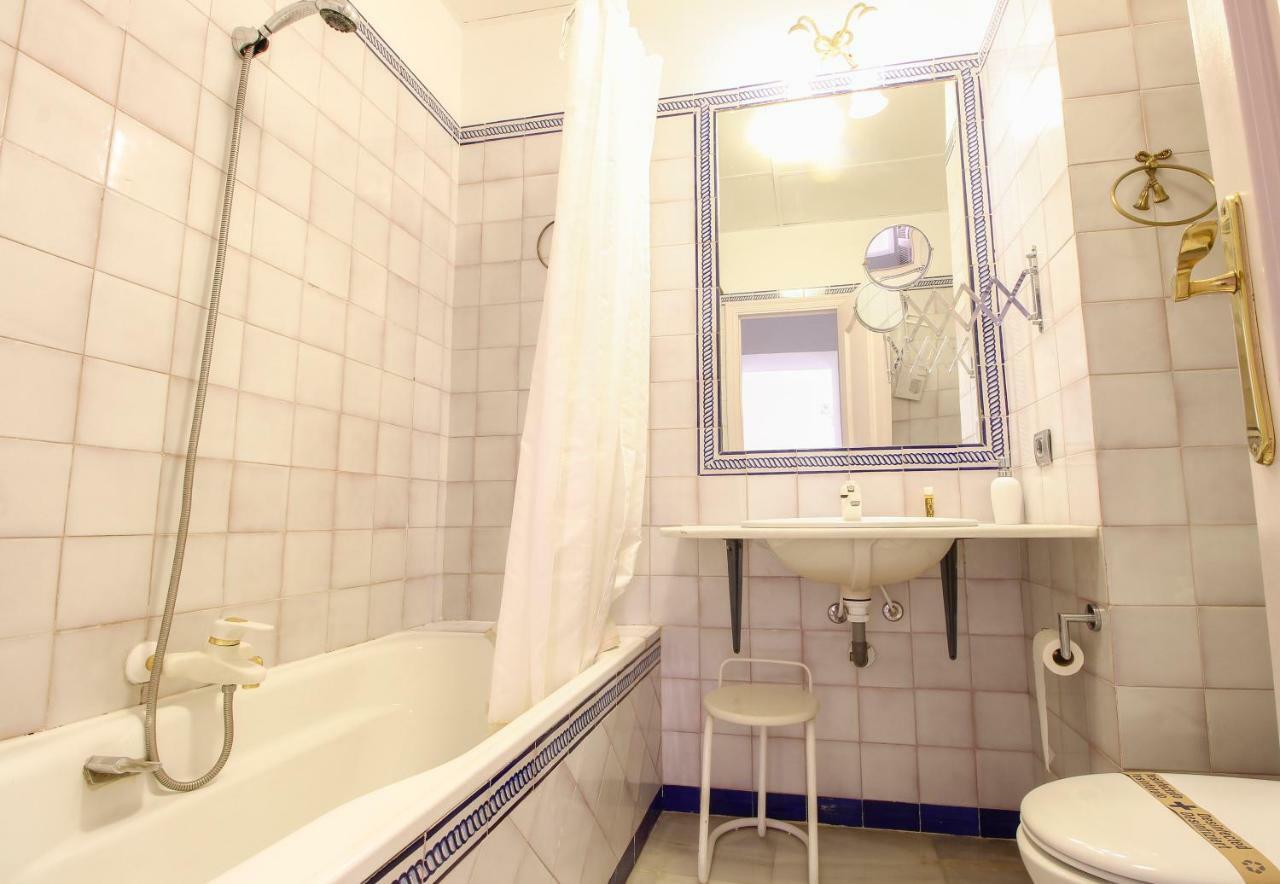 Apartamento Trajano Seville Luaran gambar
