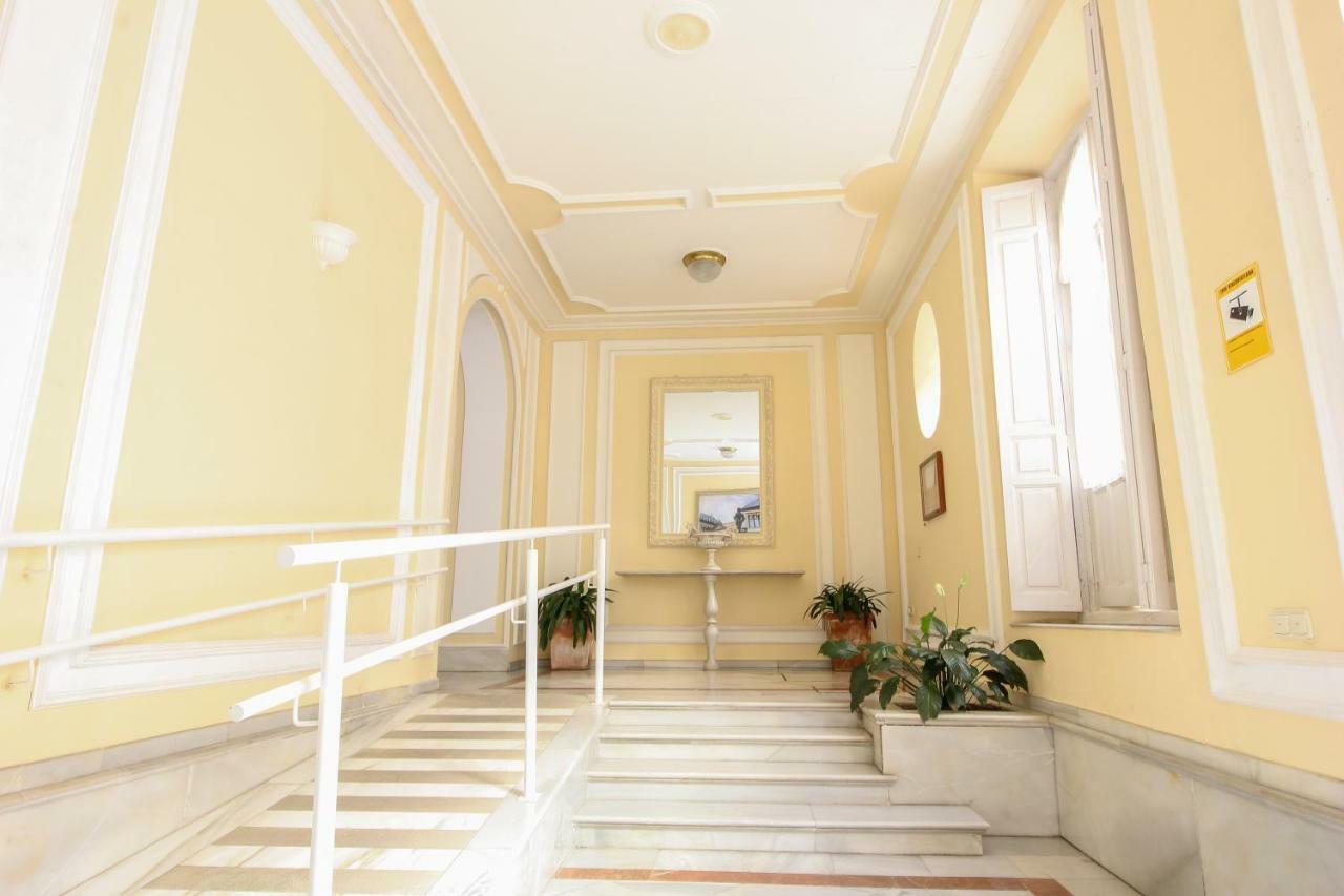 Apartamento Trajano Seville Luaran gambar